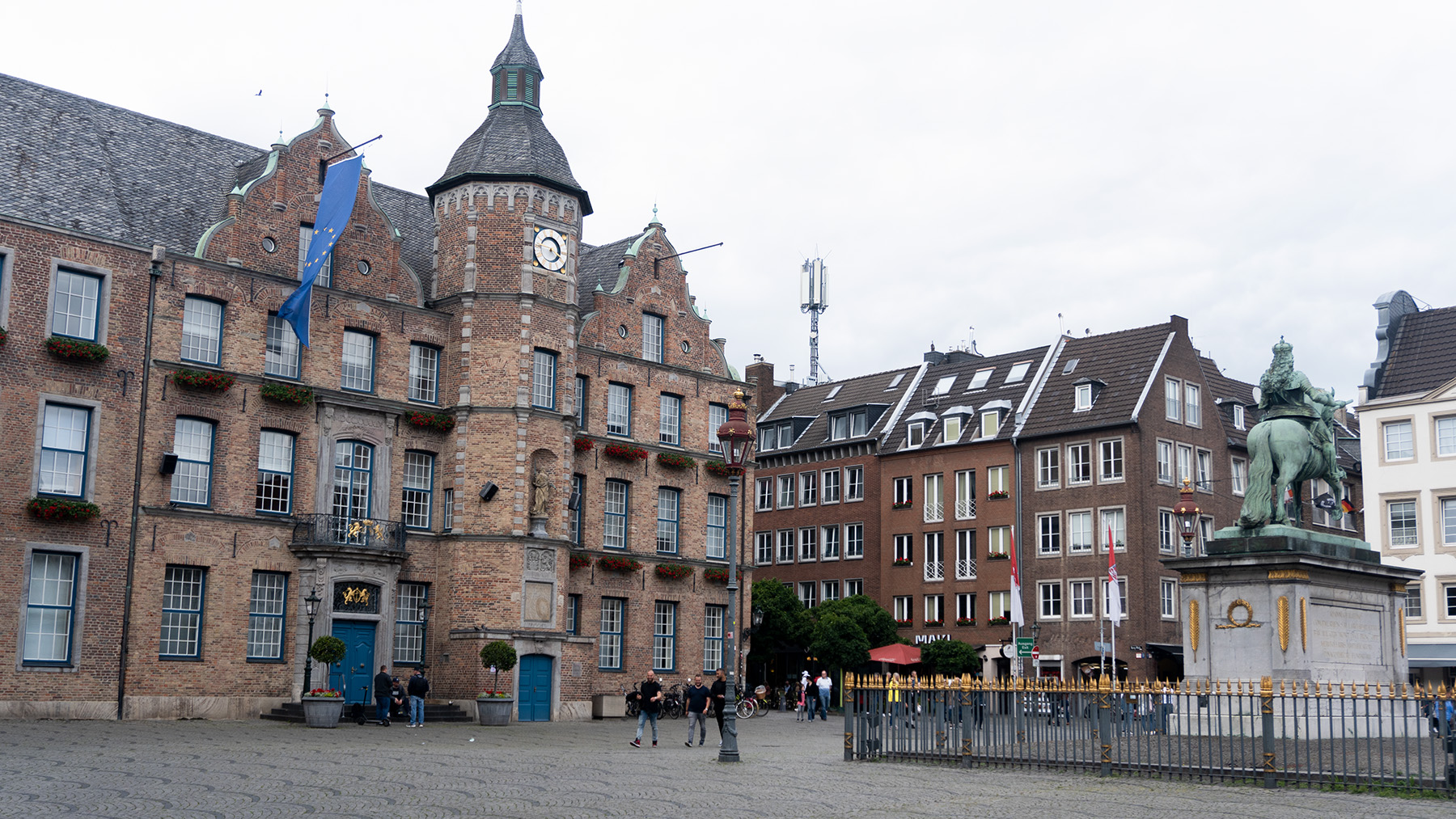 Read more about the article A quick guide to Düsseldorf