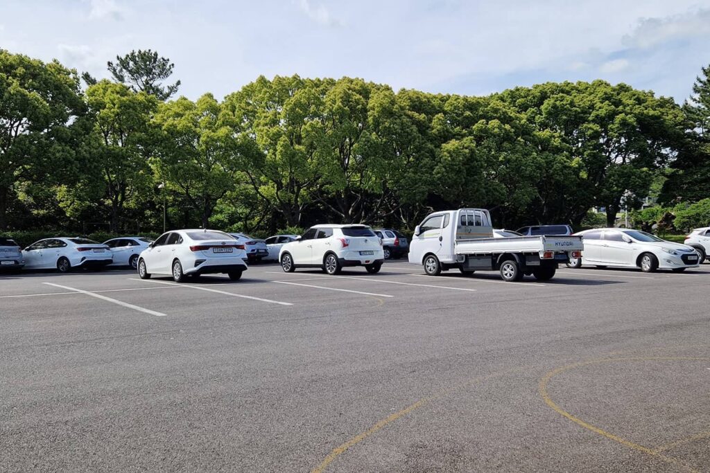 free parking lot on jeju island