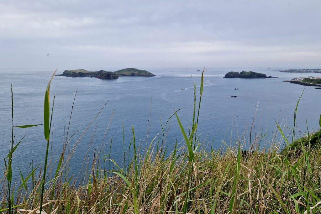 view of the sea and nearby islands