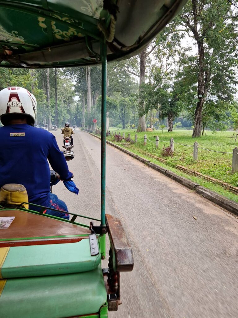 A quick guide to taking a tuk-tuk in Cambodia – Here’s what you should know!