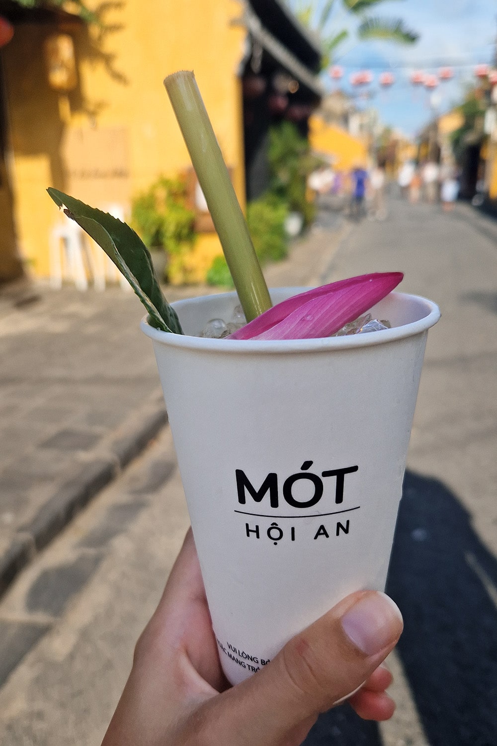 Mot Ice Tea, a popular Ice Tea from a street vendor in Hoi An.